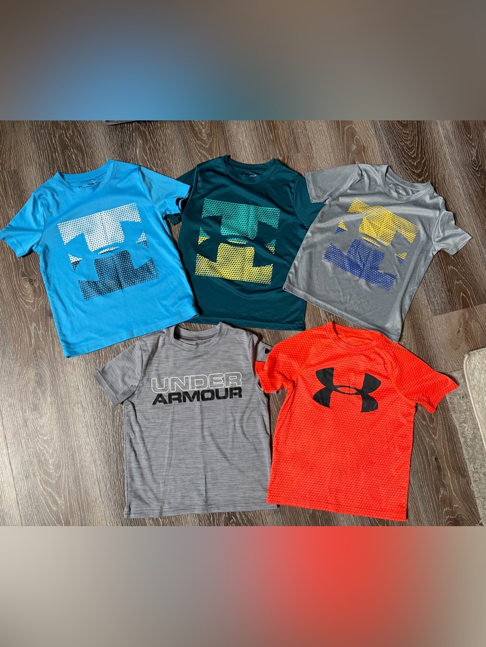 Under Armour Set of 5 Boys Shirts - YXS
